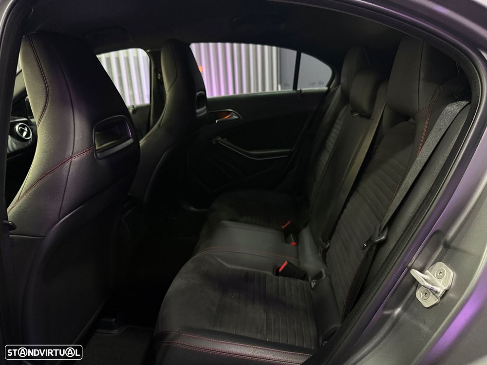 Mercedes-Benz A 180 CDI BE Edition AMG Line - 19