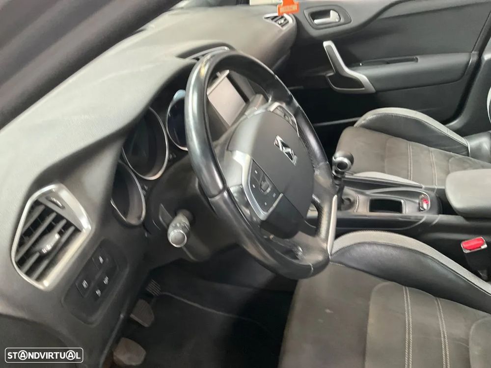 DS DS4 PureTech 130 Stop&Start SoChic - 11