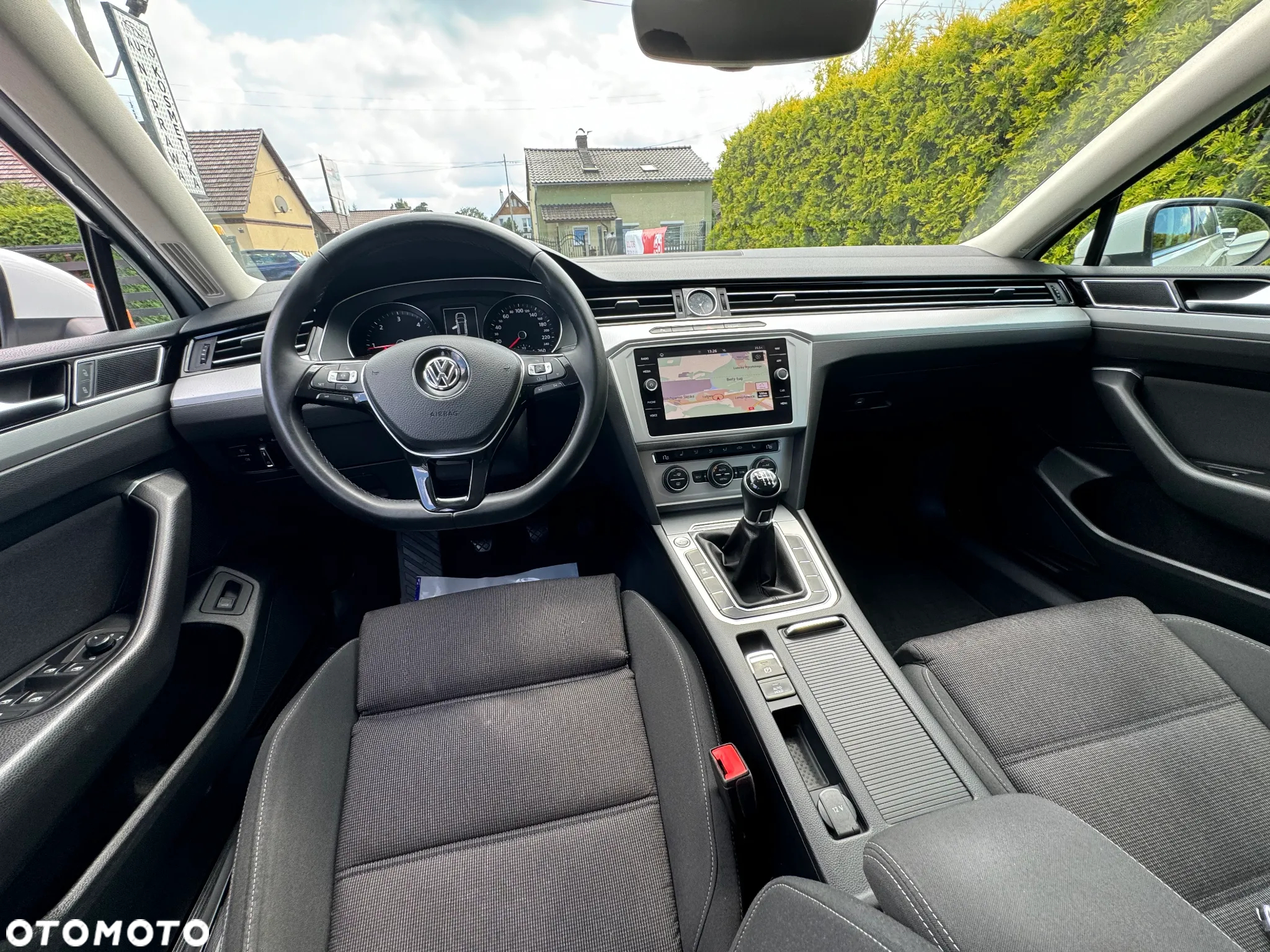 Volkswagen Passat 2.0 TDI BMT Comfortline - 12