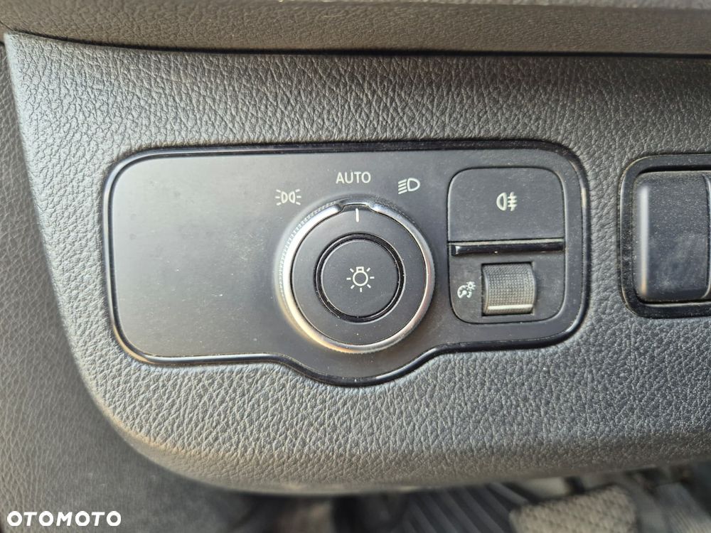 Mercedes-Benz Sprinter 316 CDi 7G Tronic Plus / AUTOMAT / SKRZYNIA / HDS HIAB 1T / 1 WŁ / SERWISOWANY / ORYGINALNY PRZEBIEG / BEZWYPADKOWY / W PEŁNI SPRAWNY / MOŻLIWOŚĆ TRANSPORTU / - 30