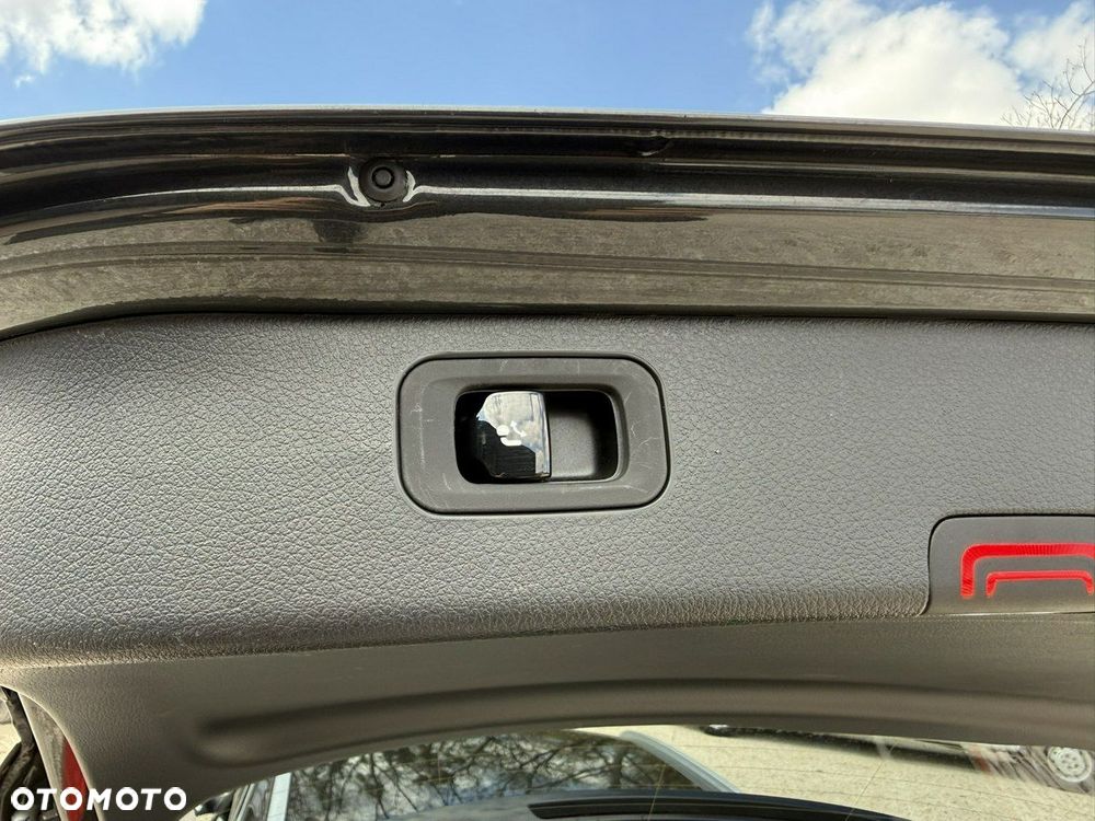 Mercedes-Benz Klasa C - 25