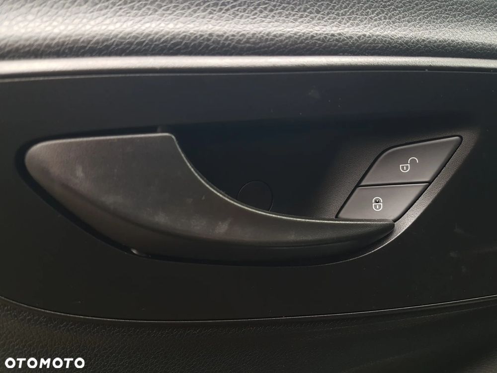 Mercedes-Benz Sprinter 8EP KONTENER 4,22x2,15x2,30 KLIMA 314CDI MANUAL 6-BIEGÓW KRAJOWY - 33