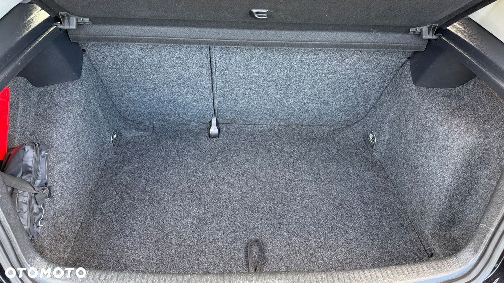 Volkswagen Golf 1.4 Comfortline - 12