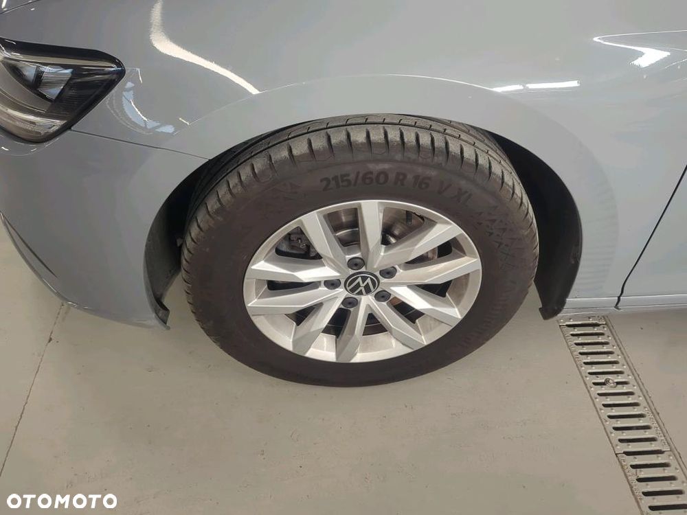 Volkswagen Passat 2.0 TDI EVO Business - 5
