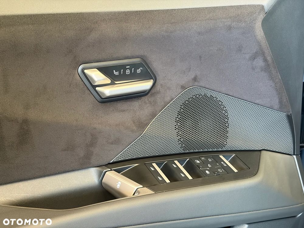 BMW iX3 50 xDrive 113.4kWh - 15