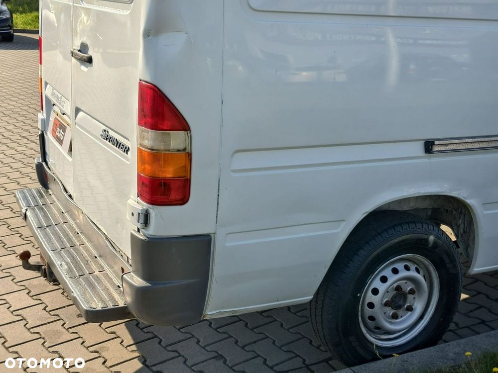 Mercedes-Benz Sprinter - 15