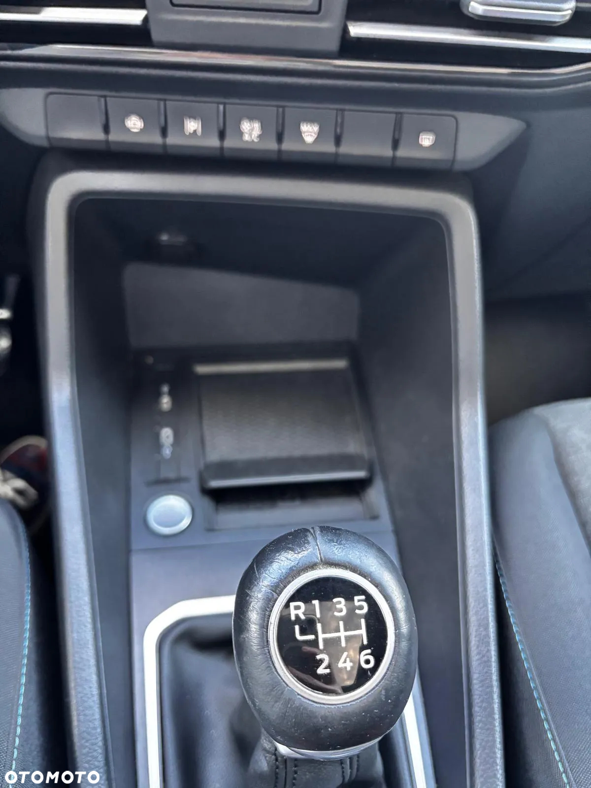 Ford Tourneo Connect Grand 2.0 EcoBlue Active - 32