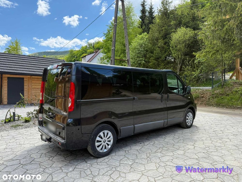 Renault Trafic 2011 photo 3