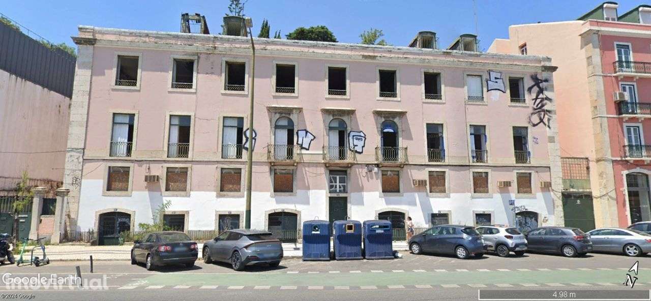 Prédio na Avenida 24 de Julho, Lisboa - Grande imagem: 2/4