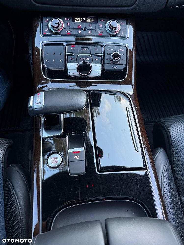Audi A8 4.0 TFSI L Quattro - 10