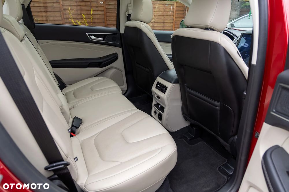 Ford Edge - 12