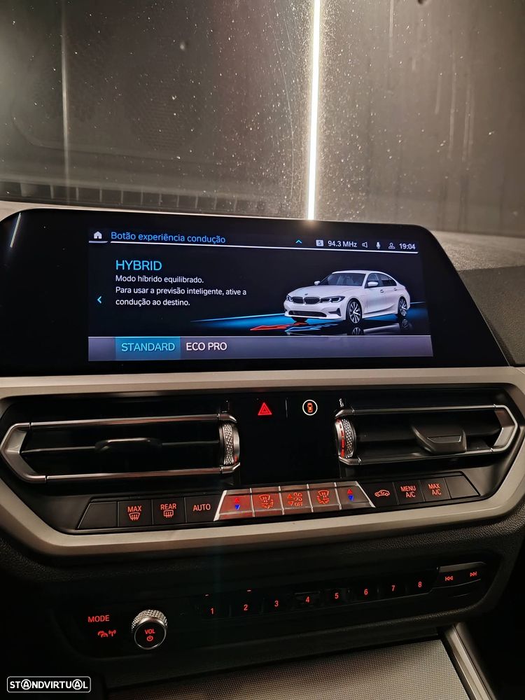 BMW 330 e Aut. Sport Line - 18