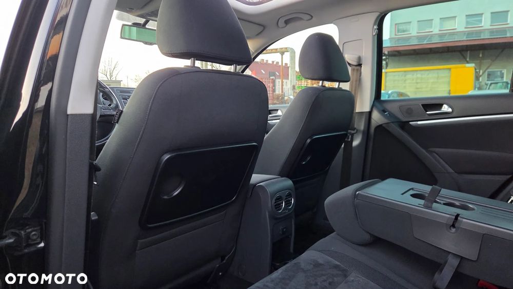 Volkswagen Tiguan 2.0 TDI DPF BlueMotion Technology Sport & Style - 29