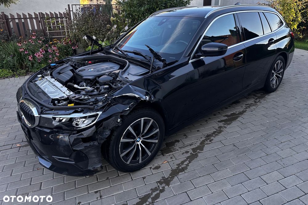 BMW Seria 3 318d MHEV Sport Line - 9