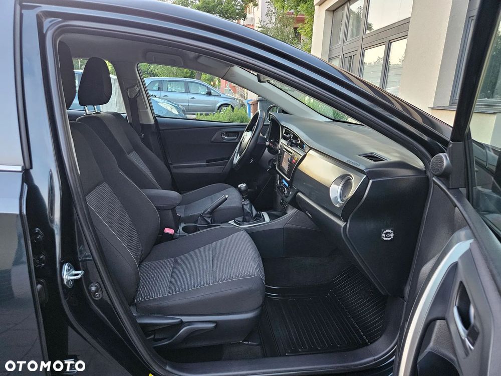 Toyota Auris 1.33 Dual-VVT-i START Edition - 11
