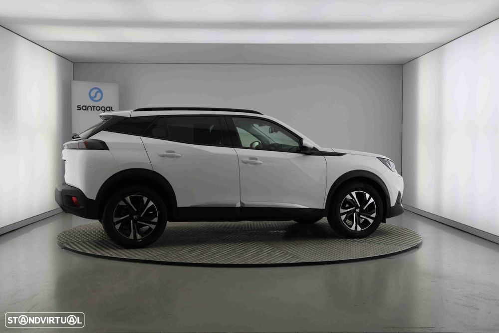 Peugeot 2008 1.2 PureTech Allure - 3