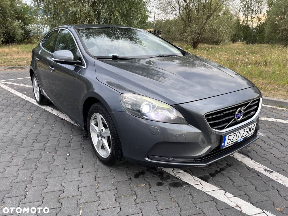 Volvo V40 D3 Momentum - 2