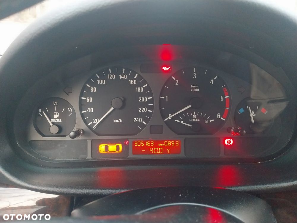 BMW Seria 3 330d - 6