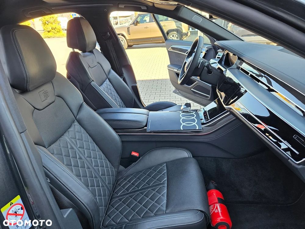 Audi S8 - 17