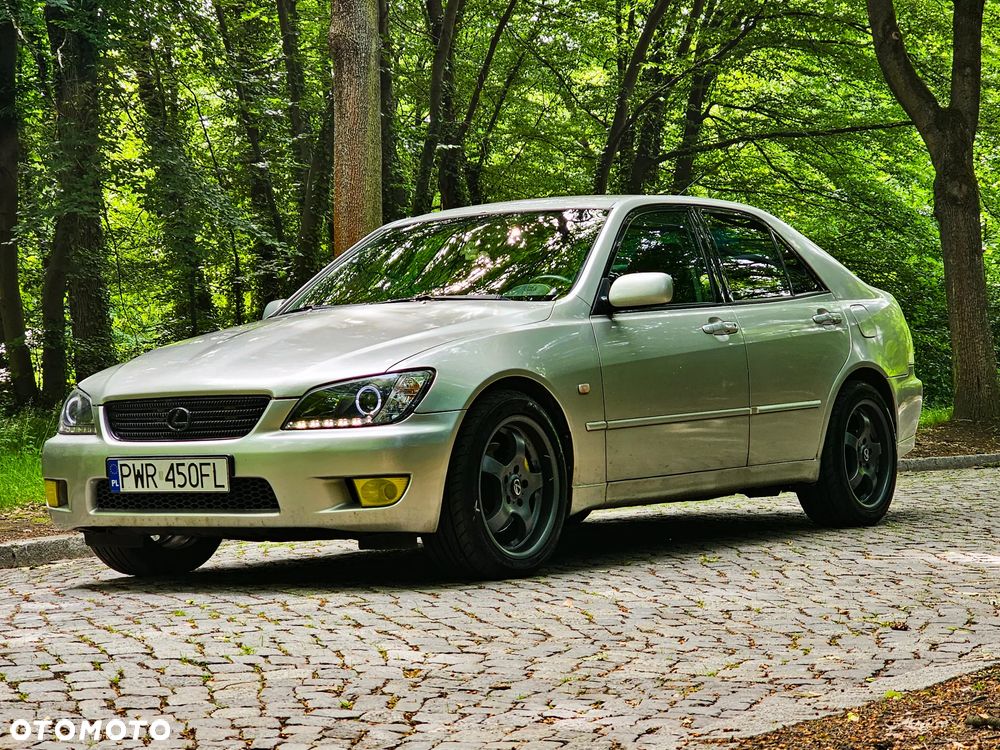 Lexus IS 200 Elegance - 3