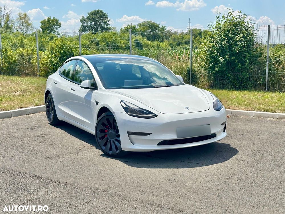 Tesla Model 3 Performance - 1