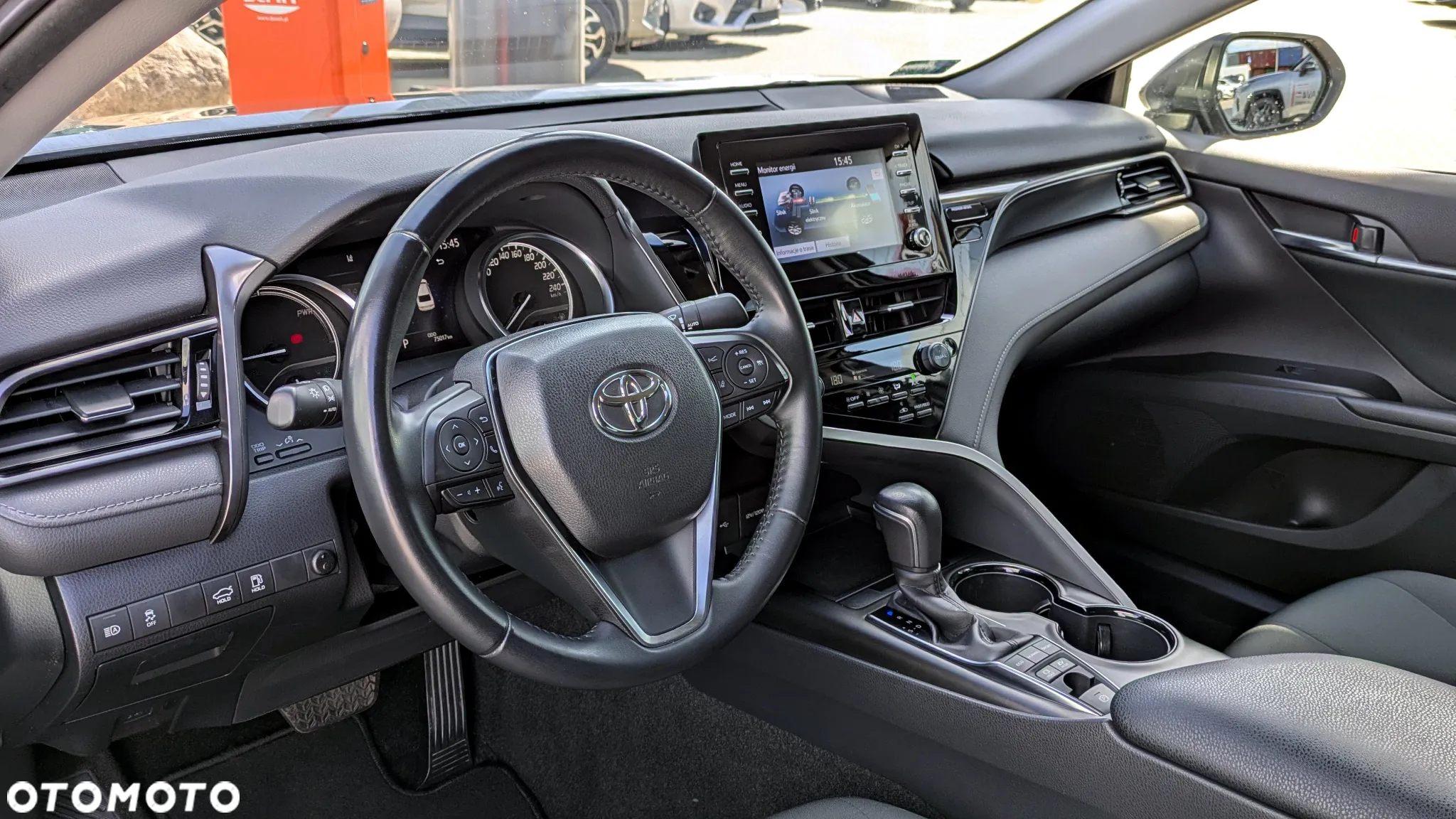 Toyota Camry 2.5 Hybrid Comfort CVT - 6