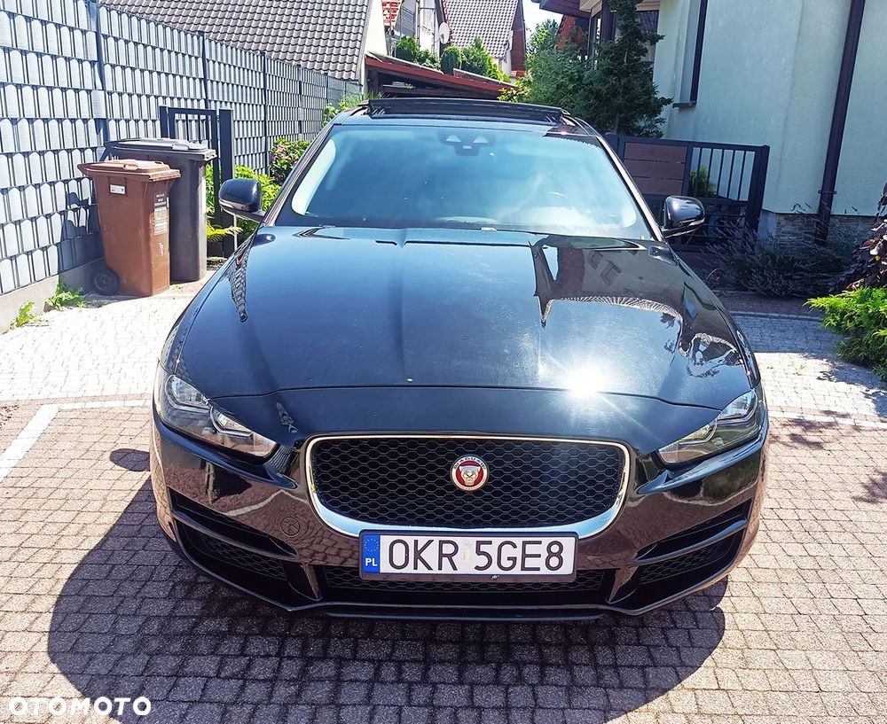 Jaguar XE P250 S - 5