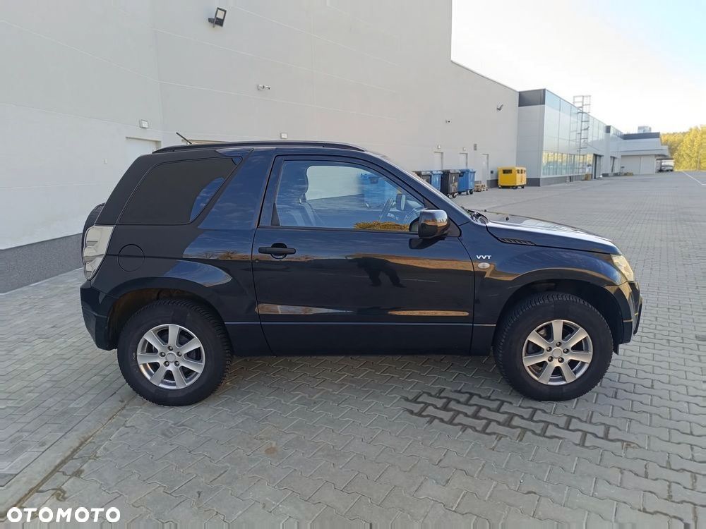 Suzuki Grand Vitara 1.6 Comfort - 25