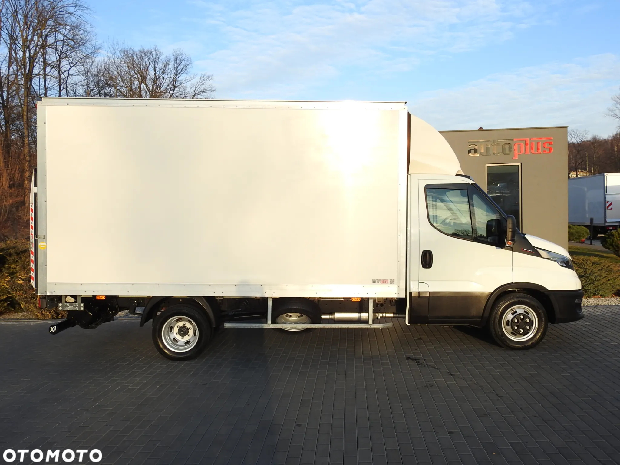 Iveco DAILY 35S16 KONTENER WINDA 8 PALET TEMPOMAT KLIMATYZACJA BLIŹNIACZE KOŁA 160KM [ 689599 ] - 8