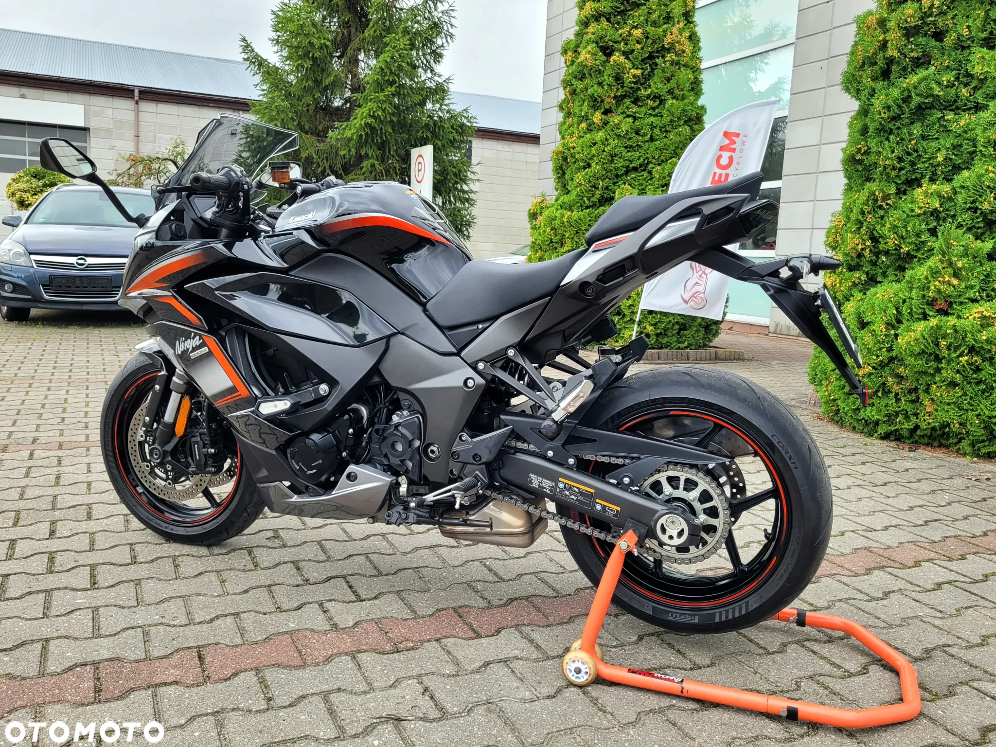 Kawasaki Ninja 1000 SX - 7