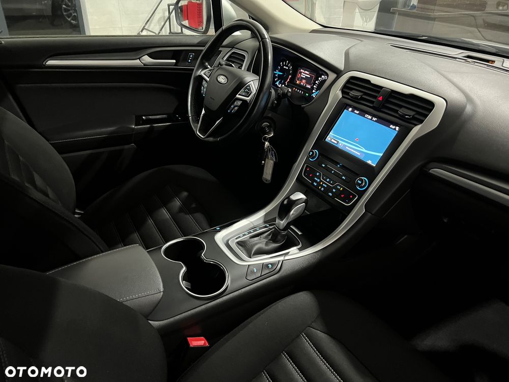 Ford Mondeo - 24