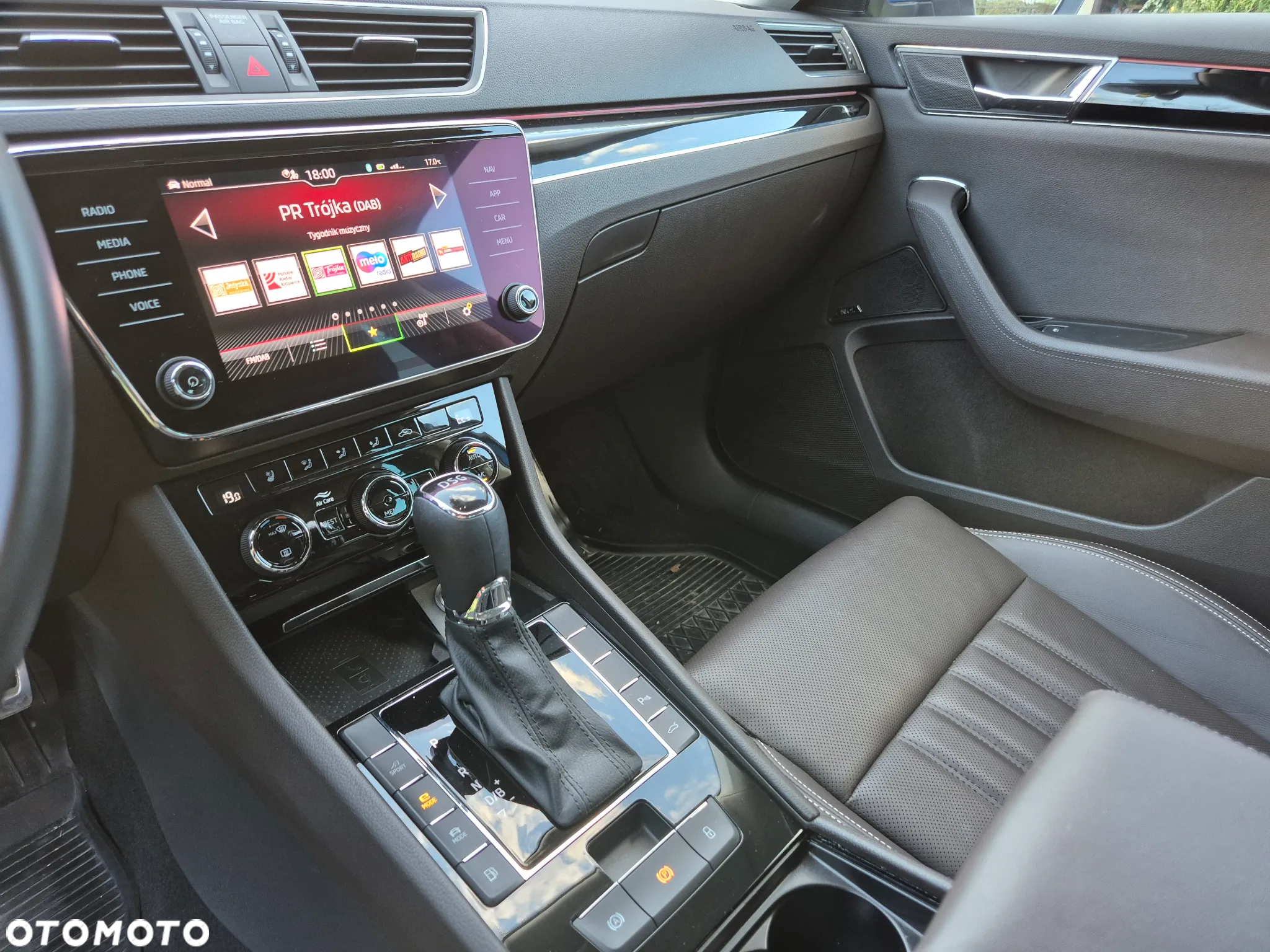 Skoda Superb 1.4 TSI Plug-In Hybrid L&K DSG - 13
