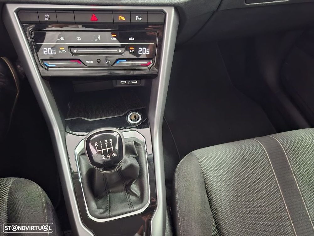 VW T-Roc 1.0 TSI Urban - 19