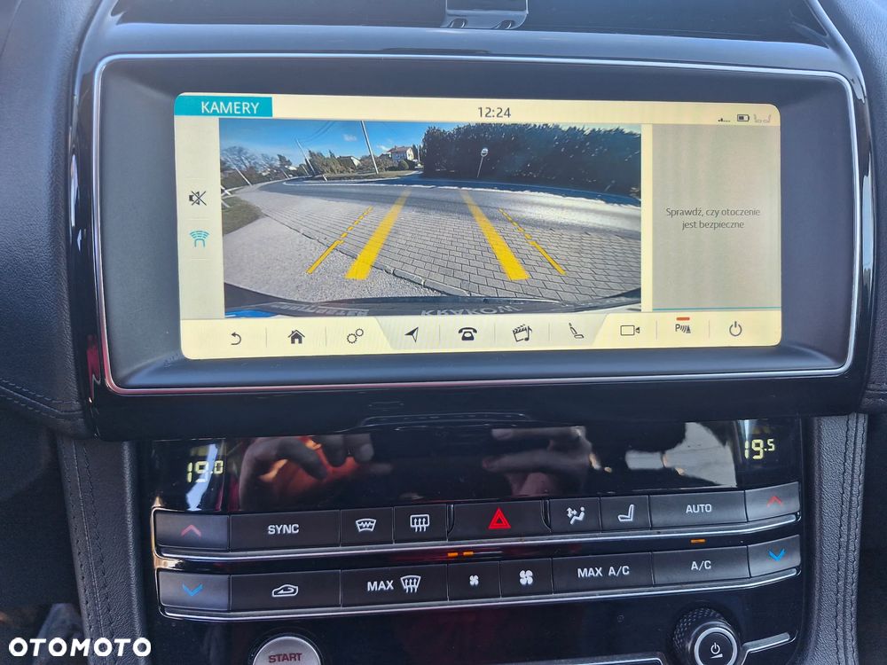 Jaguar F-Pace 2.0 i4D AWD Pure - 13