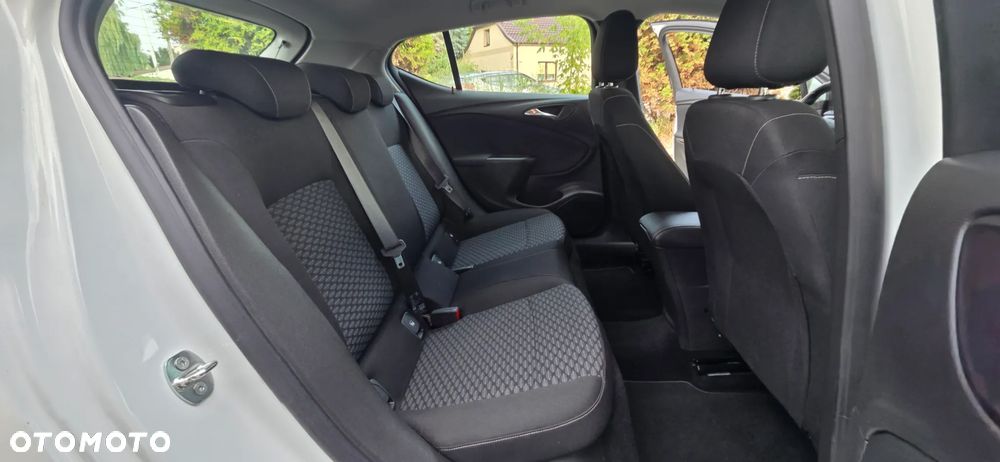Opel Astra 1.4 Turbo Dynamic - 36