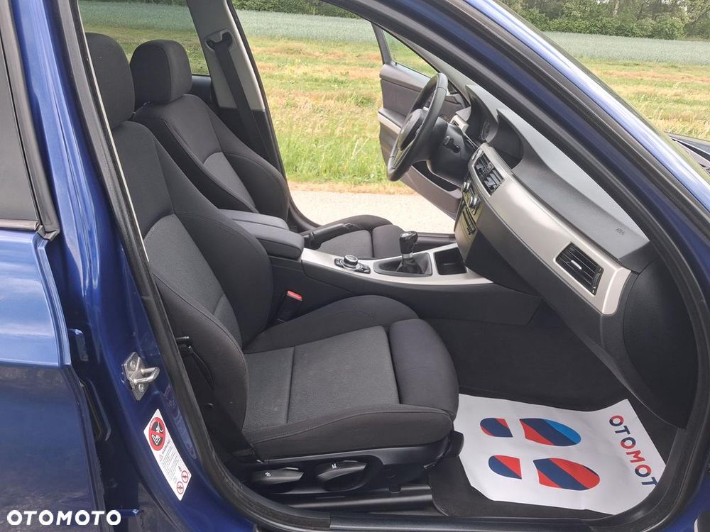 BMW Seria 3 - 27