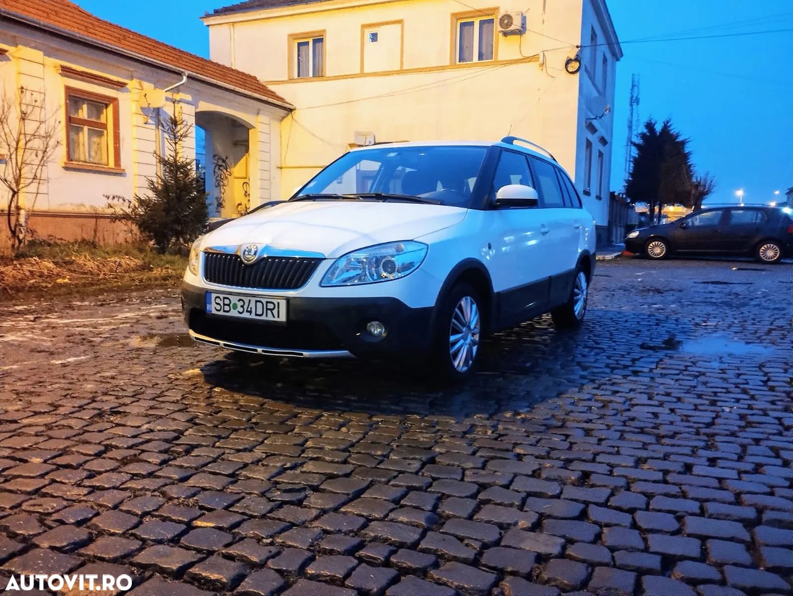 Skoda Fabia 1.2 TSI Combi Scout - 1