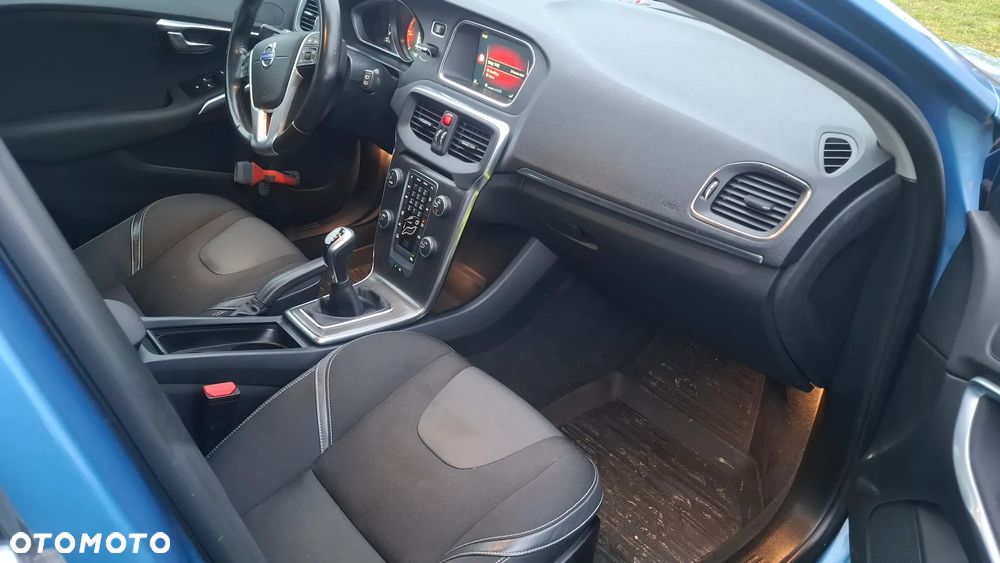 Volvo V40 D2 You - 5