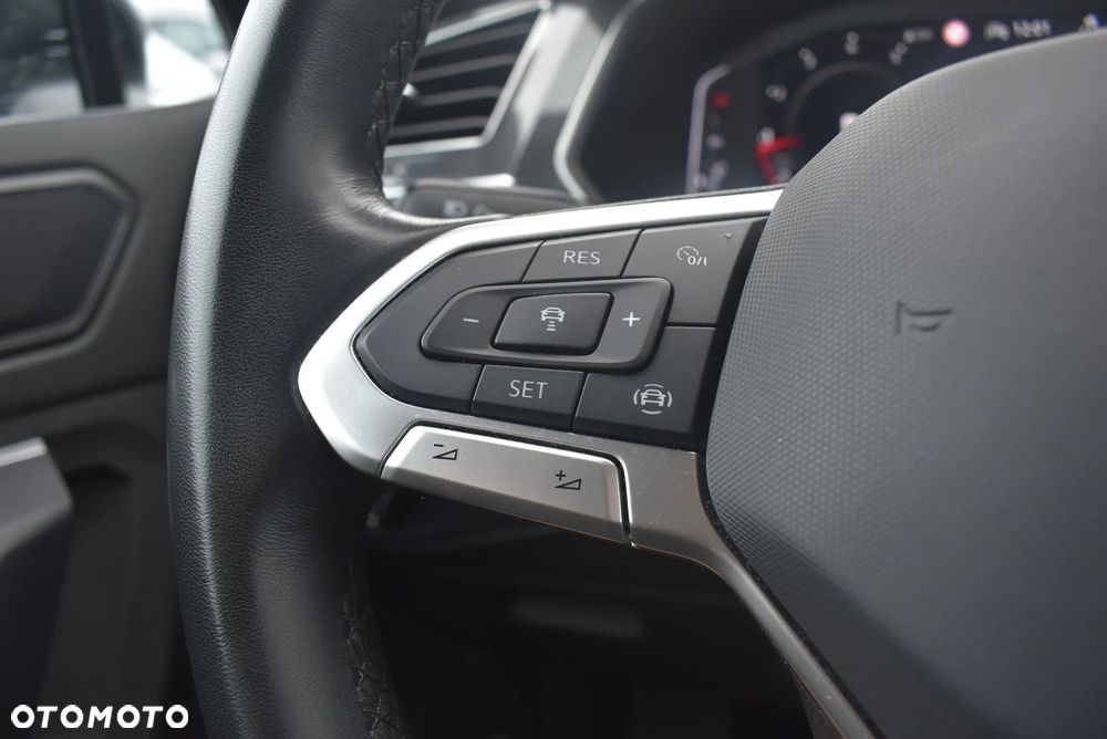 Volkswagen Tiguan 2.0 TSI 4Mot Elegance DSG - 30