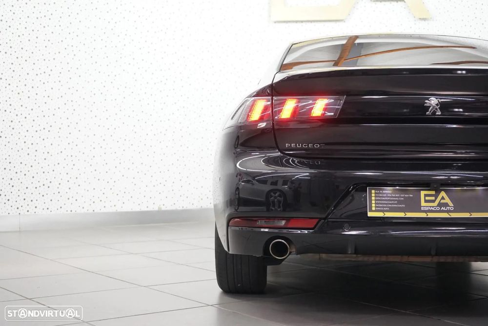Peugeot 508 1.6 Hybrid Allure e-EAT8 - 12