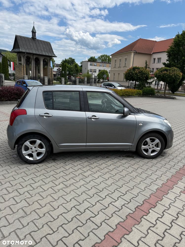 Suzuki Swift - 6