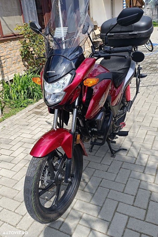 Honda CB 125F - 3