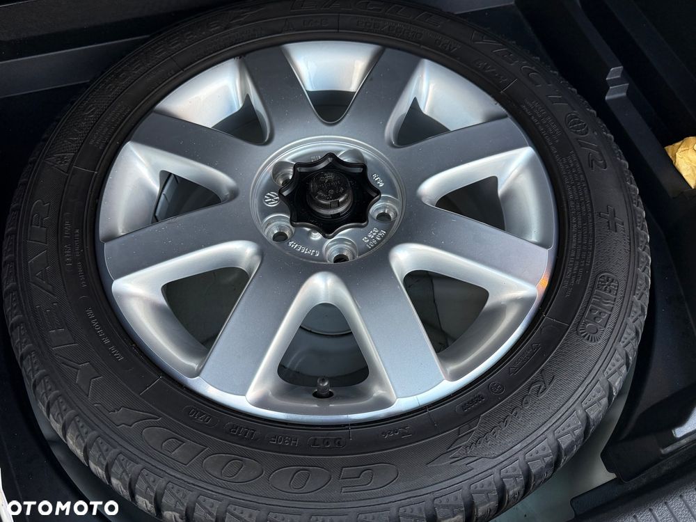 Volkswagen Touran 1.4 TSI Life - 24