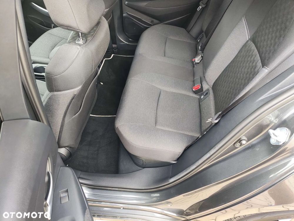 Toyota Corolla 1.8 Hybrid Style - 17