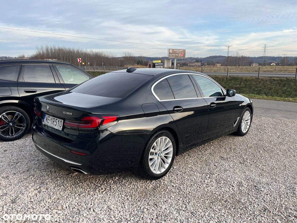 BMW Seria 5 530i GPF xDrive Luxury Line - 6