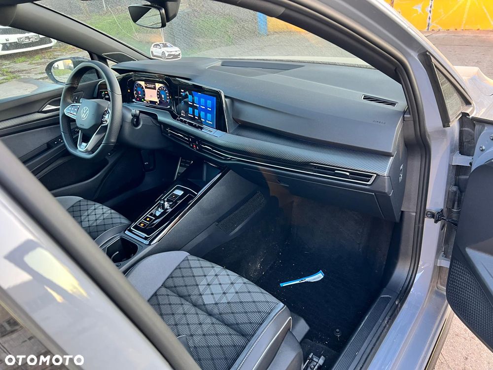 Volkswagen Golf 1.5 eTSI OPF DSG R-Line - 4