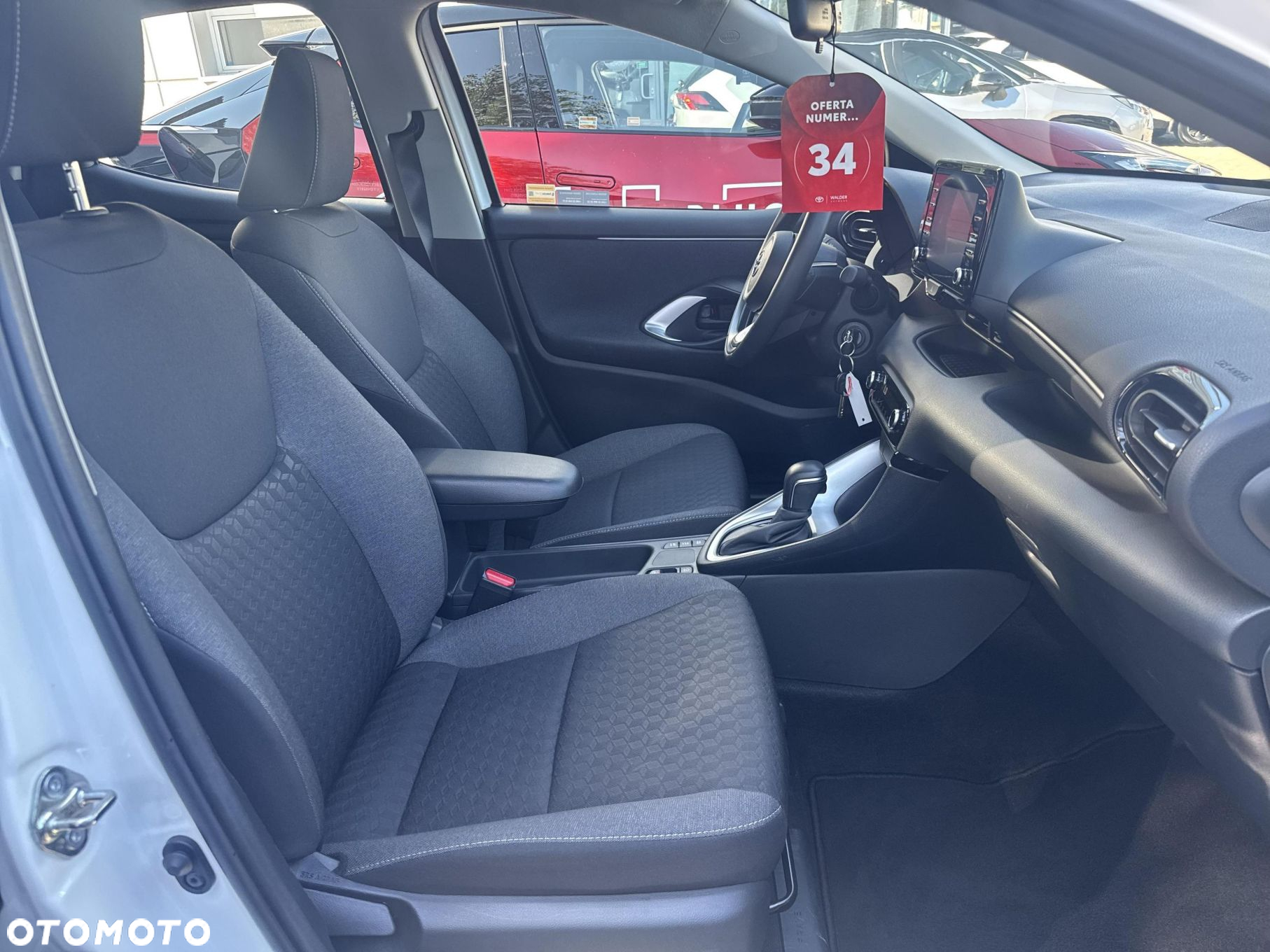Toyota Yaris Hybrid 1.5 Comfort - 14