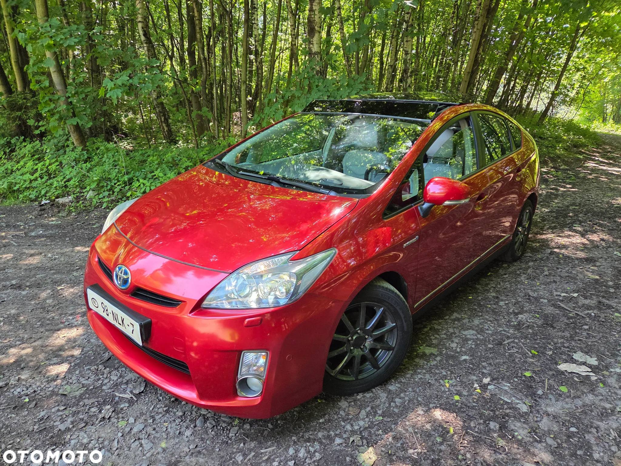 Toyota Prius (Hybrid) Executive - 2