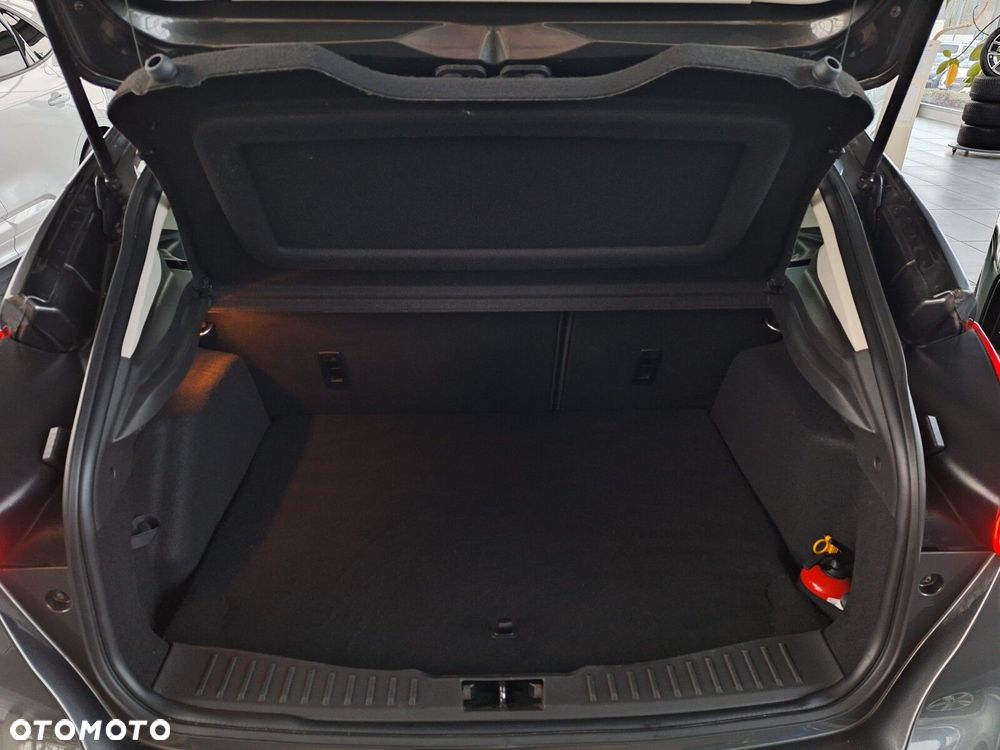 Ford Focus 1.6 Trend - 16