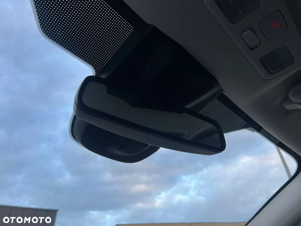 Ford Focus Turnier 2.0 EcoBlue Start-Stopp-System TITANIUM - 30